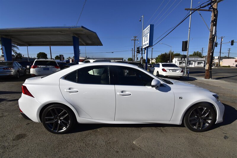 2020 Lexus IS 300 IS 300 F SPORT   - Photo 31 - Midway City, CA 92655