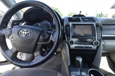 2014 Toyota Camry Hybrid XLE   - Photo 8 - Midway City, CA 92655