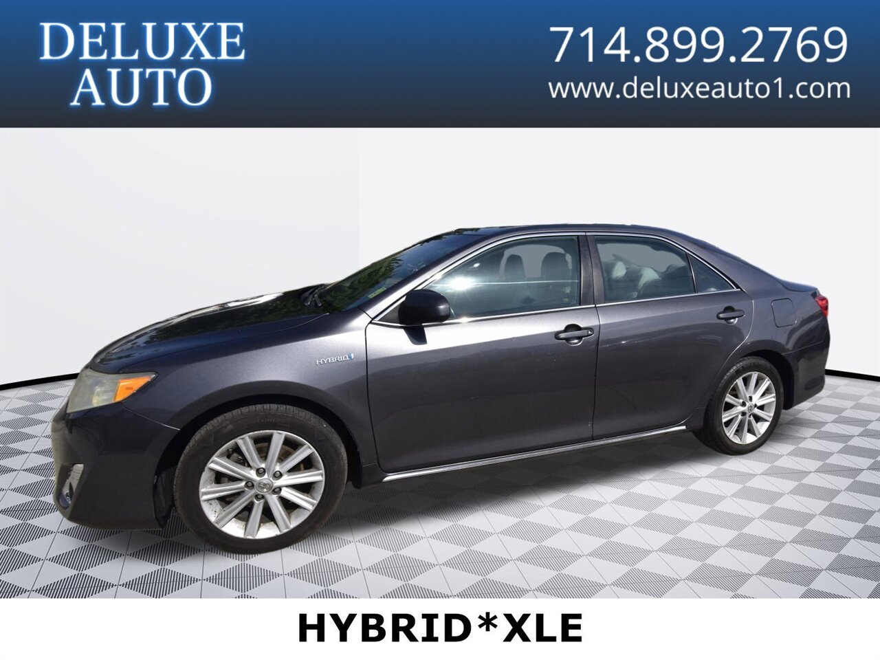 2014 Toyota Camry Hybrid XLE - Photo 1 - Midway City, CA 92655
