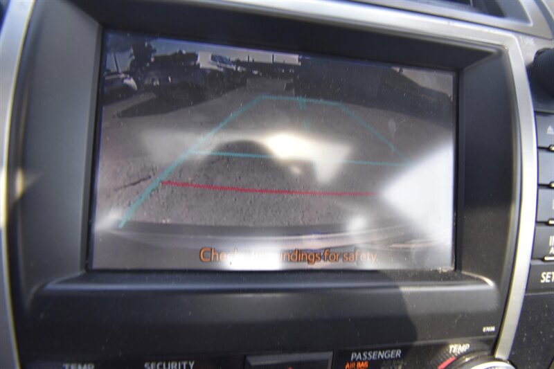 2014 Toyota Camry Hybrid XLE   - Photo 14 - Midway City, CA 92655