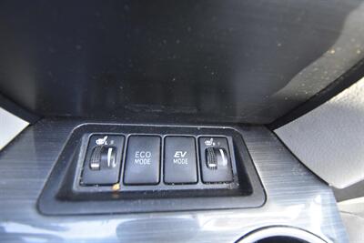 2014 Toyota Camry Hybrid XLE   - Photo 15 - Midway City, CA 92655