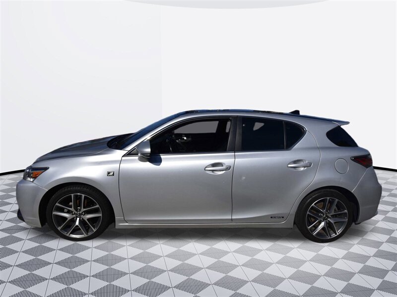 2016 Lexus CT 200h Hybrid   - Photo 4 - Midway City, CA 92655