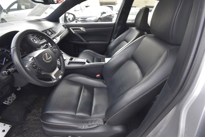 2016 Lexus CT 200h Hybrid   - Photo 8 - Midway City, CA 92655