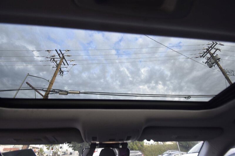 2018 Lexus ES 300h ES 300h - Photo 10 - Midway City, CA 92655