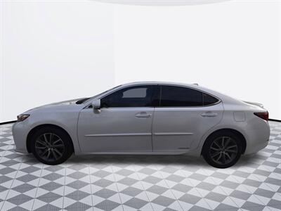 2018 Lexus ES 300h ES 300h - Photo 2 - Midway City, CA 92655