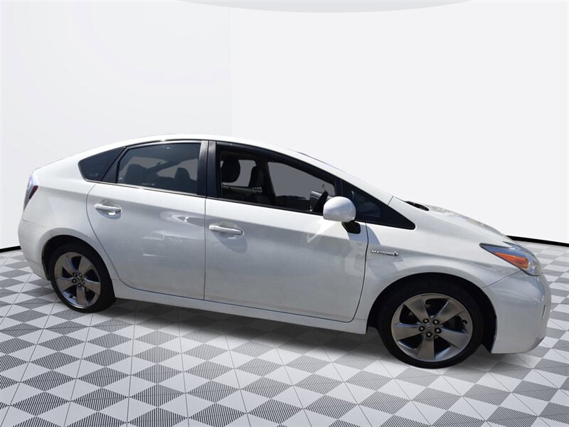2013 Toyota Prius Five   - Photo 4 - Midway City, CA 92655