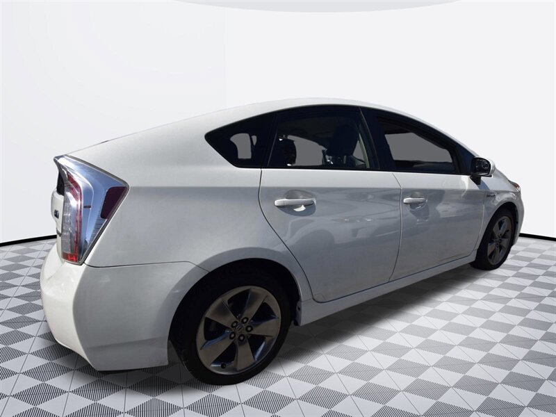 2013 Toyota Prius Five  