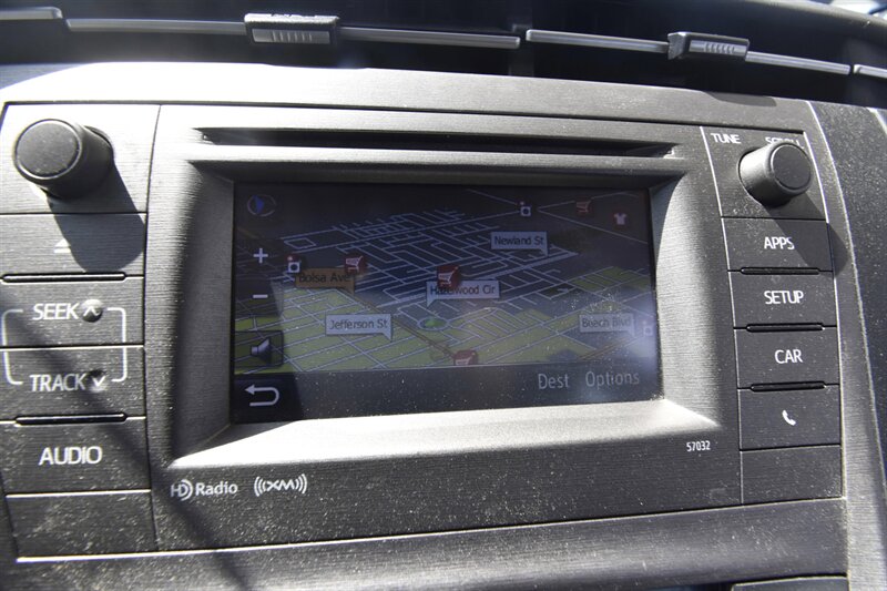 2013 Toyota Prius Five   - Photo 8 - Midway City, CA 92655