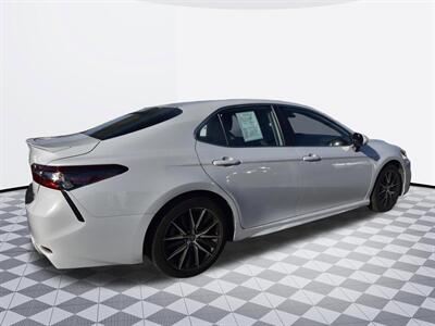 2023 Toyota Camry SE   - Photo 5 - Midway City, CA 92655