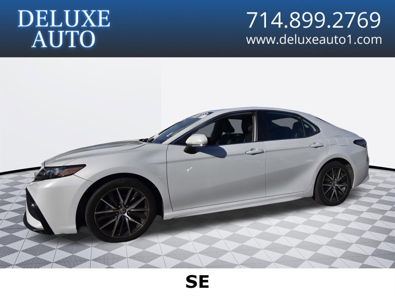 2023 Toyota Camry SE   - Photo 1 - Midway City, CA 92655