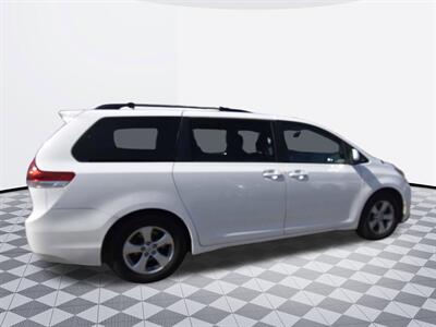 2014 Toyota Sienna LE 7-Passenger Auto Acces   - Photo 5 - Midway City, CA 92655