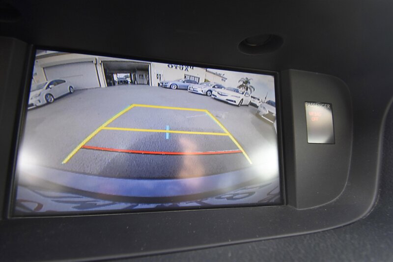 2015 Lexus ES 300h Hybrid   - Photo 2 - Midway City, CA 92655