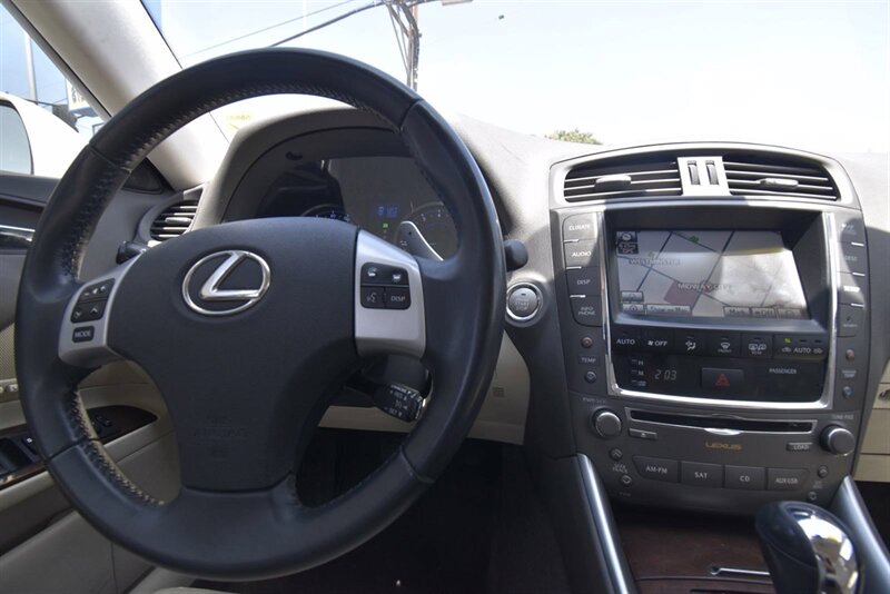 2011 Lexus IS 250 NAVIGATION   - Photo 16 - Midway City, CA 92655