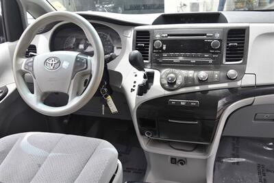 2019 Toyota Sienna LE 8-Passenger   - Photo 16 - Midway City, CA 92655