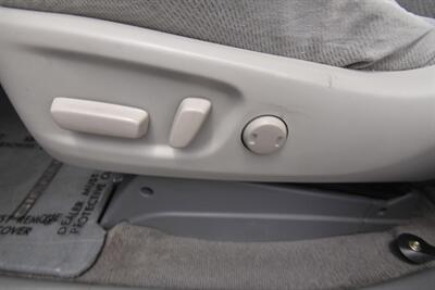 2019 Toyota Sienna LE 8-Passenger   - Photo 23 - Midway City, CA 92655