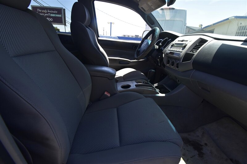 2006 Toyota Tacoma PreRunner   - Photo 11 - Midway City, CA 92655