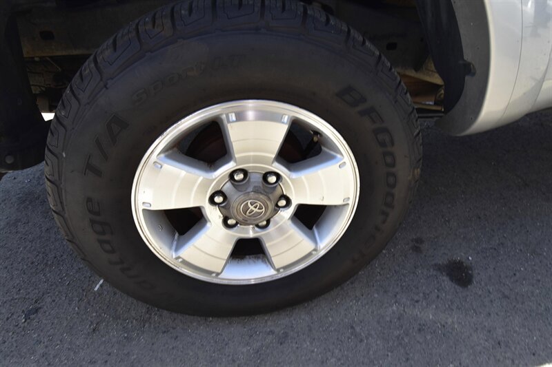 2006 Toyota Tacoma PreRunner   - Photo 15 - Midway City, CA 92655