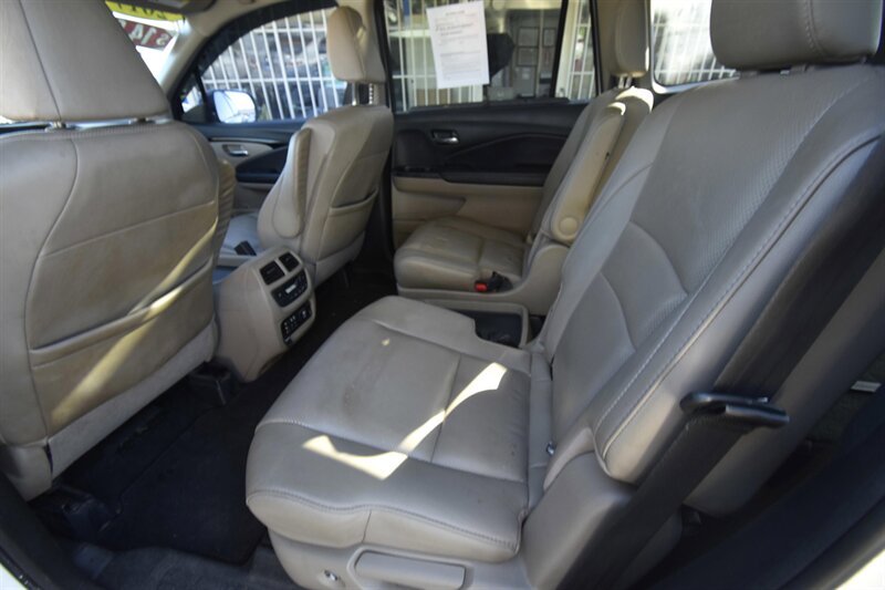 2017 Honda Pilot Elite   - Photo 13 - Midway City, CA 92655