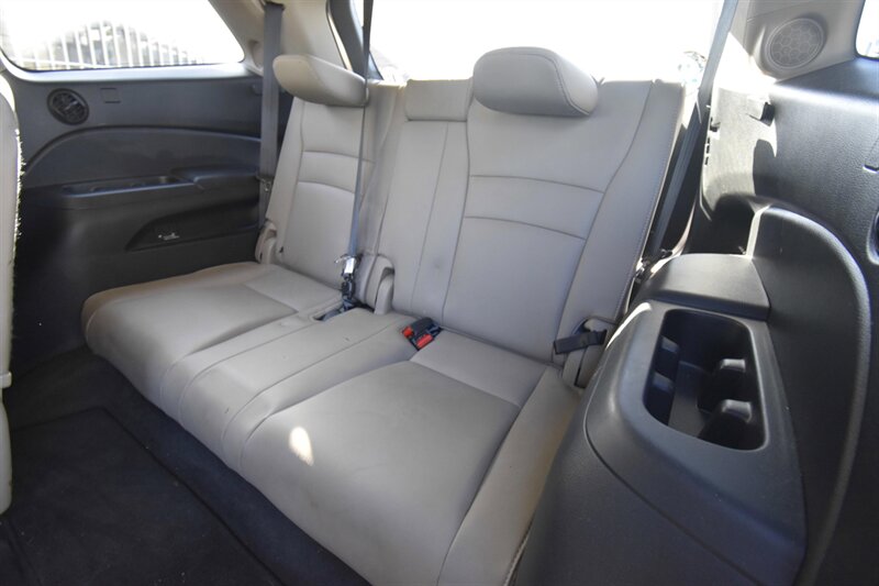 2017 Honda Pilot Elite   - Photo 14 - Midway City, CA 92655