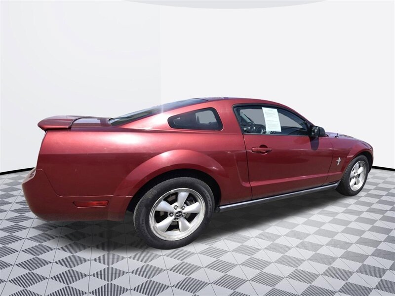 2007 Ford Mustang V6 Deluxe   - Photo 4 - Midway City, CA 92655