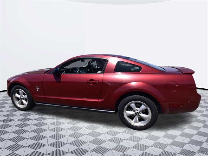 2007 Ford Mustang V6 Deluxe   - Photo 3 - Midway City, CA 92655