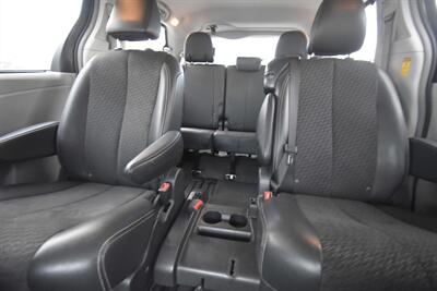2014 Toyota Sienna SE - Photo 10 - Midway City, CA 92655