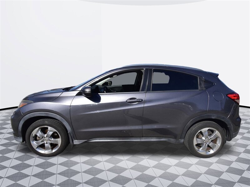 2017 Honda HR-V EX-L Navi   - Photo 4 - Midway City, CA 92655