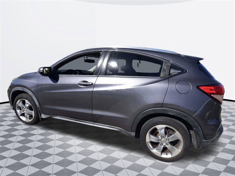 2017 Honda HR-V EX-L Navi   - Photo 6 - Midway City, CA 92655