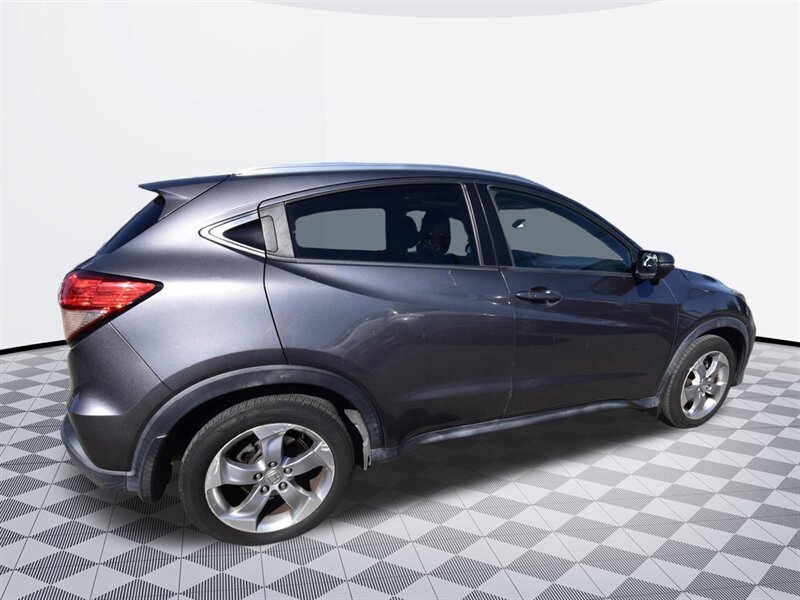 2017 Honda HR-V EX-L Navi   - Photo 7 - Midway City, CA 92655