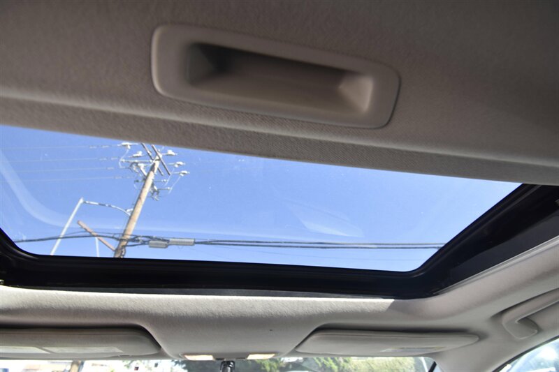 2017 Honda HR-V EX-L Navi   - Photo 16 - Midway City, CA 92655