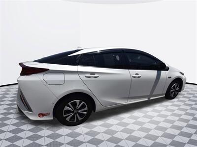 2017 Toyota Prius Prime Advanced*NAVIGATION   - Photo 9 - Midway City, CA 92655