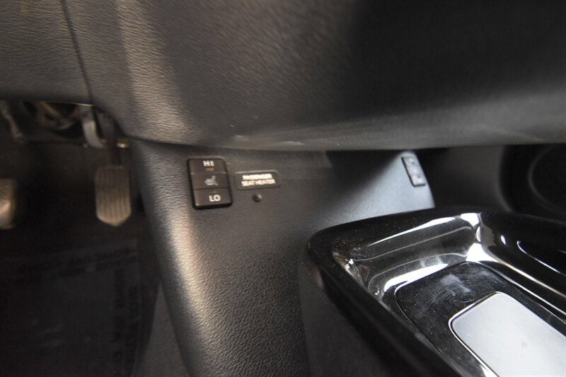 2017 Toyota Prius Prime Advanced*NAVIGATION   - Photo 16 - Midway City, CA 92655