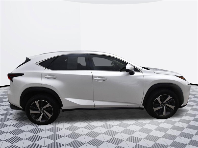 2020 Lexus NX 300 NX 300 - Photo 6 - Midway City, CA 92655