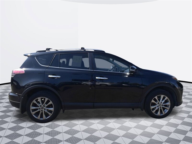 2017 Toyota RAV4 Limited*4x4   - Photo 5 - Midway City, CA 92655