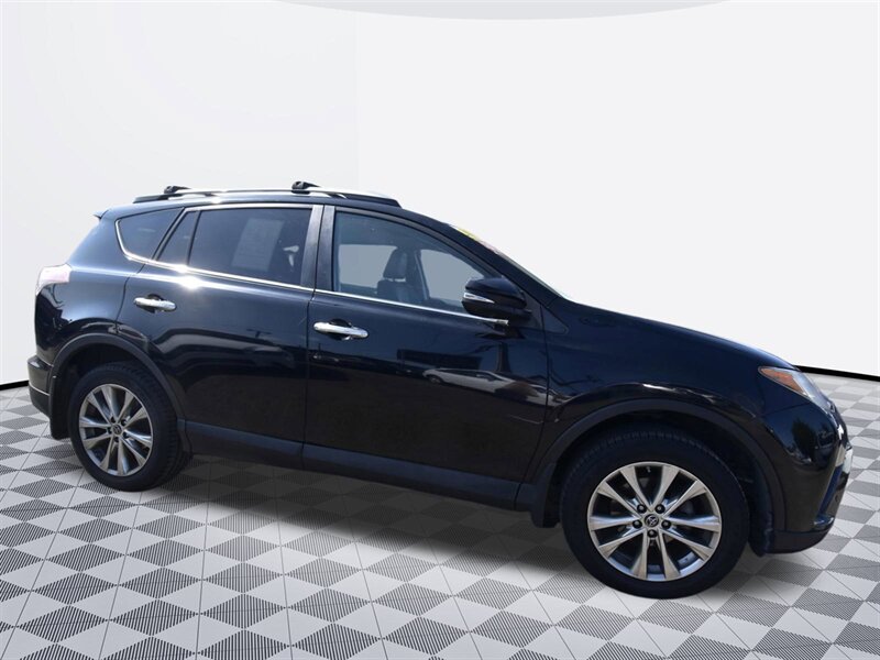 2017 Toyota RAV4 Limited*4x4   - Photo 6 - Midway City, CA 92655