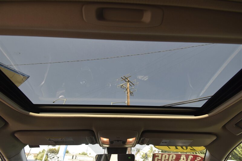 2017 Toyota RAV4 Limited*4x4   - Photo 20 - Midway City, CA 92655