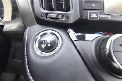 2017 Toyota RAV4 Limited*4x4   - Photo 10 - Midway City, CA 92655