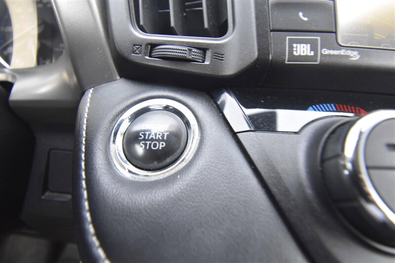 2017 Toyota RAV4 Limited*4x4   - Photo 10 - Midway City, CA 92655