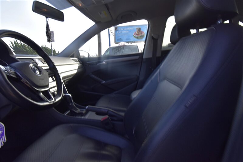 2016 Volkswagen Passat 1.8T R-Line   - Photo 2 - Midway City, CA 92655