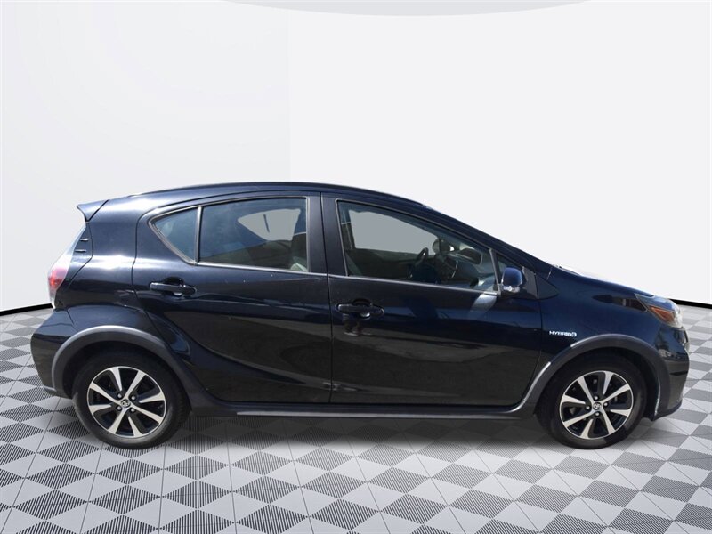 2018 Toyota Prius c Four   - Photo 5 - Midway City, CA 92655