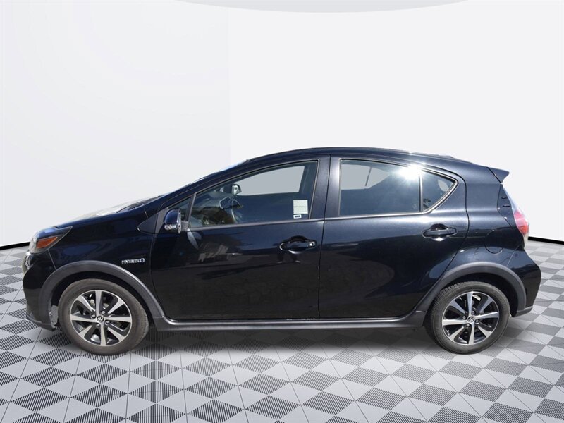 2018 Toyota Prius c Four   - Photo 4 - Midway City, CA 92655