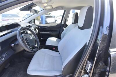 2018 Toyota Prius c Four   - Photo 2 - Midway City, CA 92655