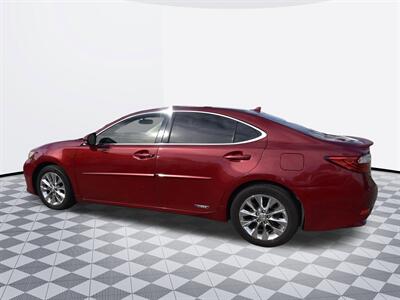2014 Lexus ES 300h Hybrid   - Photo 3 - Midway City, CA 92655