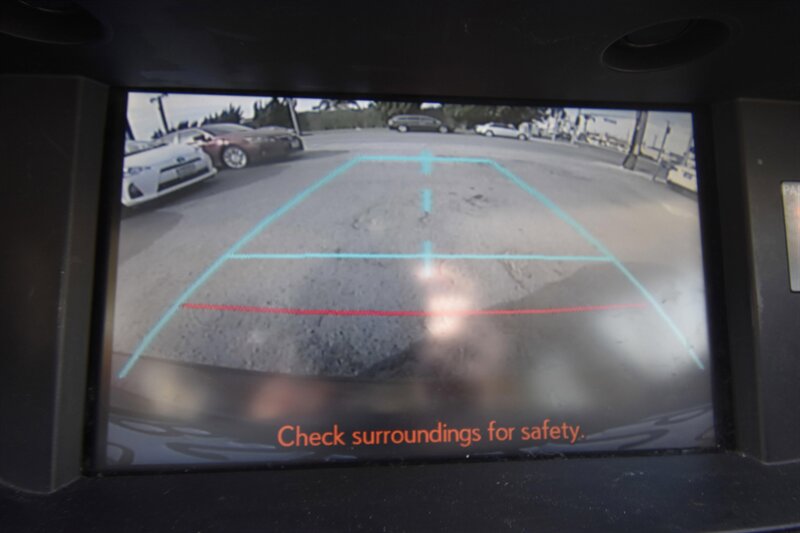 2014 Lexus ES 300h Hybrid   - Photo 8 - Midway City, CA 92655