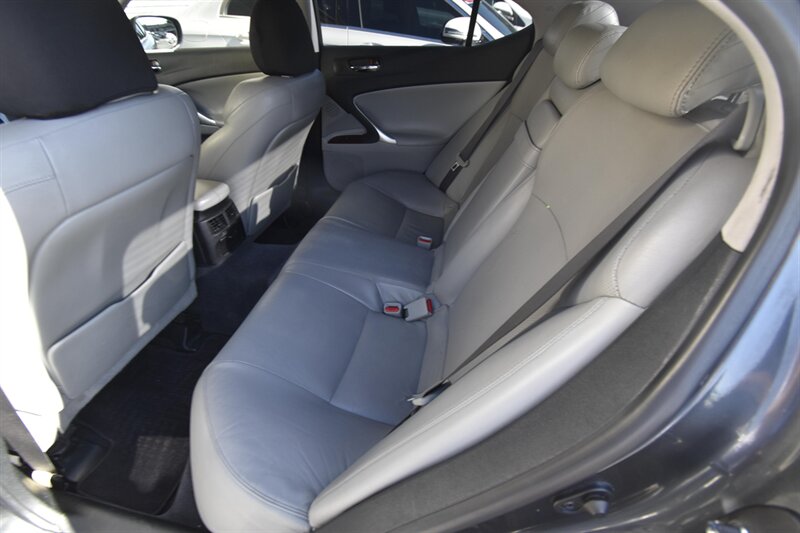 2007 Lexus IS 250 NAVIGATION - Photo 9 - Midway City, CA 92655