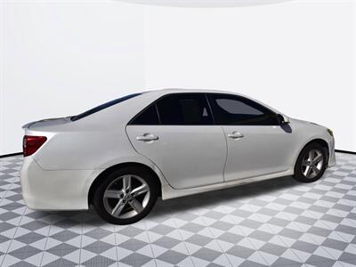 2014 Toyota Camry SE - Photo 5 - Midway City, CA 92655