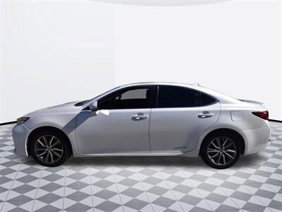 2016 Lexus ES 300h Hybrid   - Photo 7 - Midway City, CA 92655