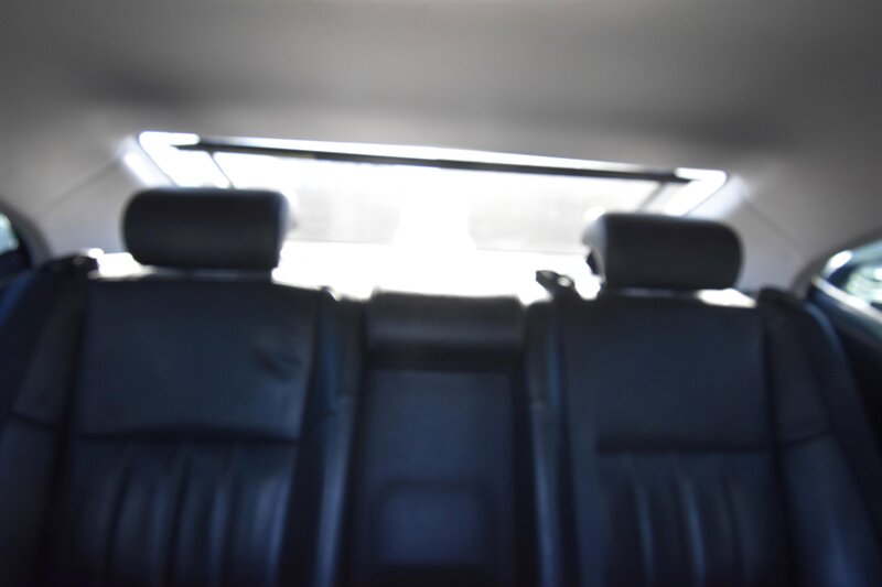 2016 Lexus ES 300h Hybrid   - Photo 11 - Midway City, CA 92655