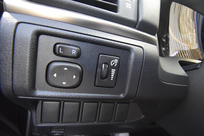 2016 Lexus CT 200h Hybrid - Photo 14 - Midway City, CA 92655