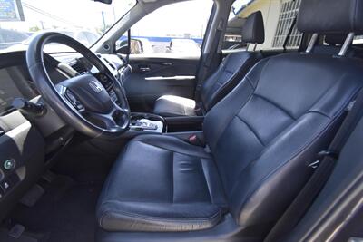 2019 Honda Pilot Touring 7-Passenger   - Photo 8 - Midway City, CA 92655